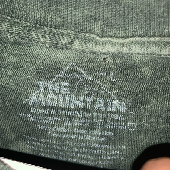 The mountain pot leaf tie dye shirt - Picture 4 of 5